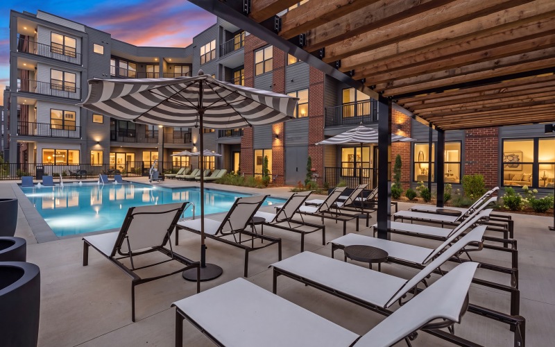 Outdoor Pool Deck 